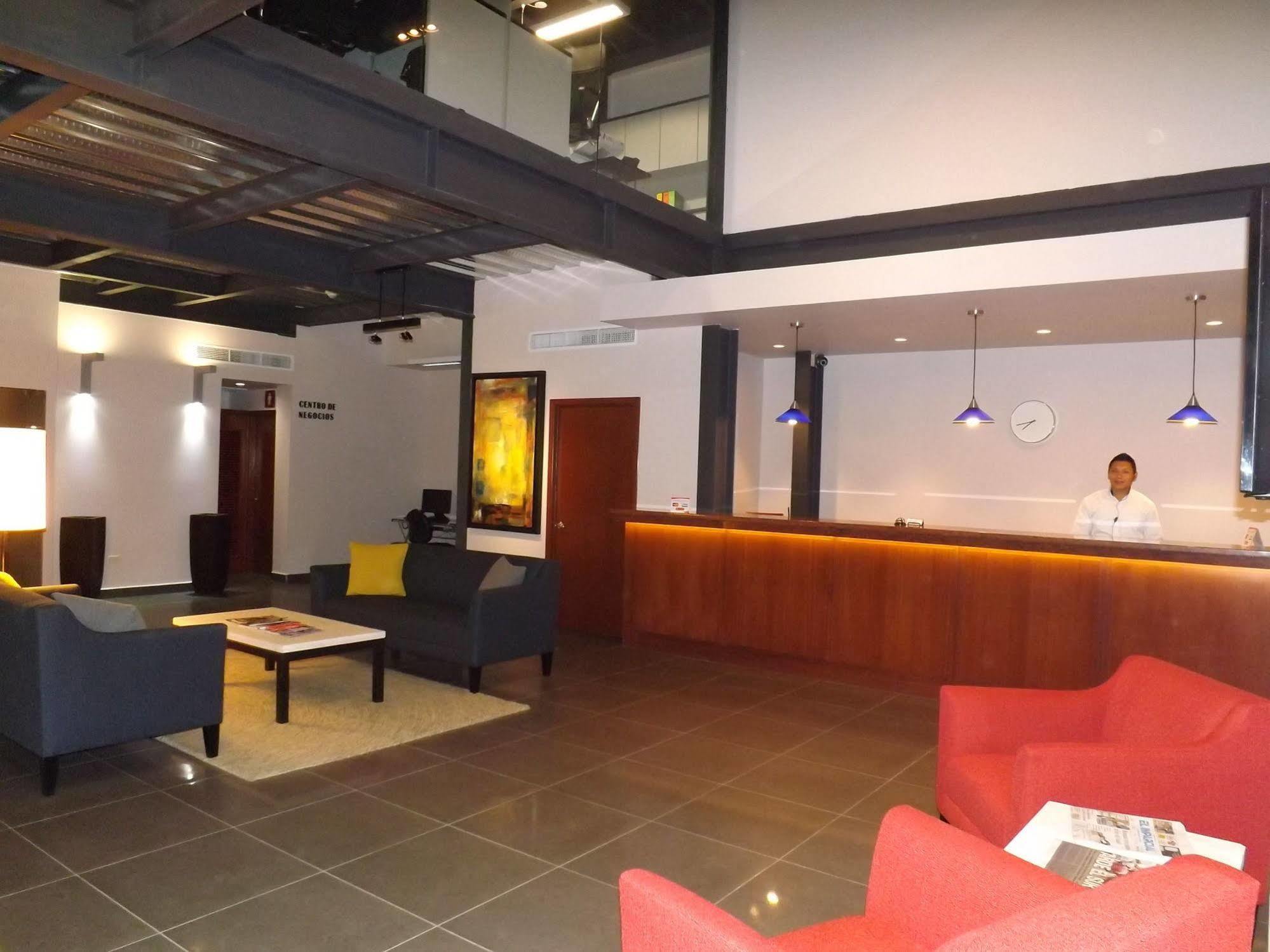 Booye Hotel Navojoa Exterior photo
